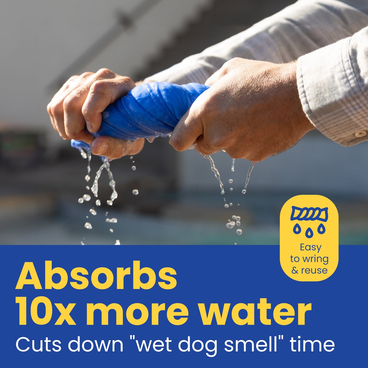 Person holding a blue product with water dripping, text about water absorption and smell reduction.